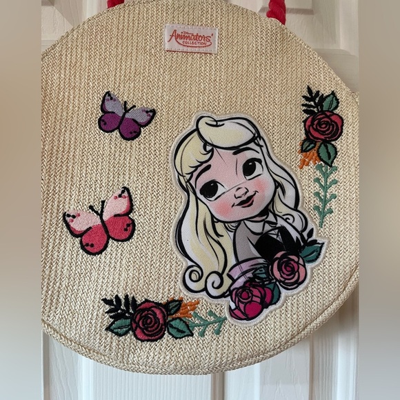 Disney Animators’ Collection Aurora Sleeping Beauty Straw Tote - Picture 2 of 12